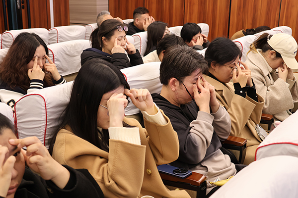 d15104db19056deba48a451d4a94d7e.jpg